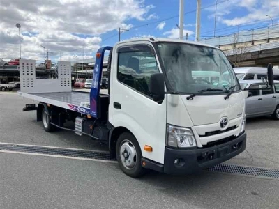TOYOTA DYNA