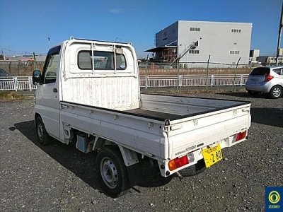 NISSAN CLIPPER TRUCK
