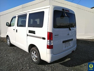 TOYOTA TOWN ACE VAN