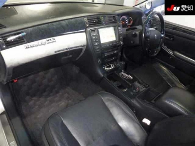 TOYOTA CROWN ATHLETE