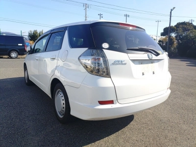 HONDA FIT SHUTTLE