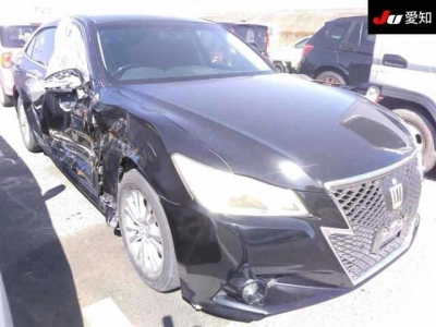 TOYOTA CROWN ATHLETE