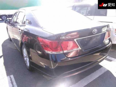 TOYOTA CROWN ATHLETE