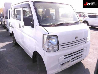 NISSAN CLIPPER VAN