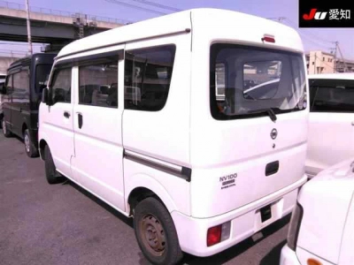 NISSAN CLIPPER VAN