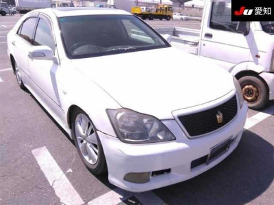 TOYOTA CROWN ATHLETE