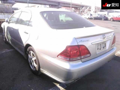TOYOTA CROWN ATHLETE