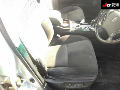 TOYOTA CROWN ATHLETE