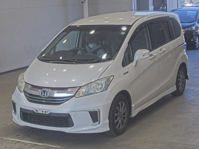 HONDA FREED HYBRID