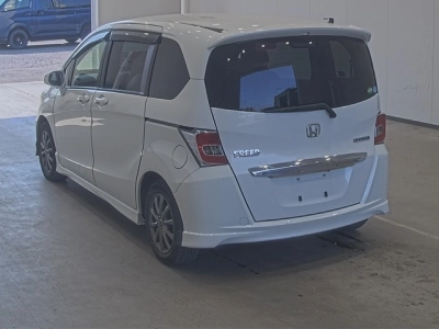 HONDA FREED HYBRID