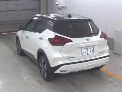 NISSAN KICKS