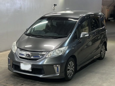 HONDA FREED HYBRID