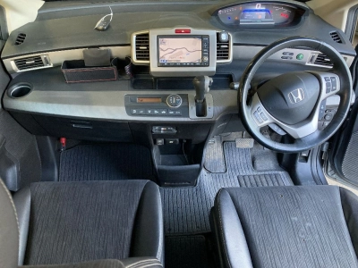 HONDA FREED HYBRID