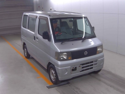 NISSAN CLIPPER