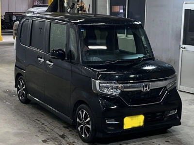 HONDA N BOX CUSTOM