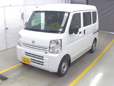 NISSAN CLIPPER