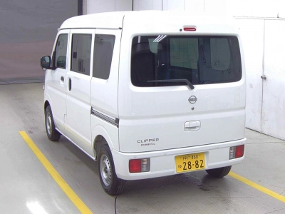 NISSAN CLIPPER