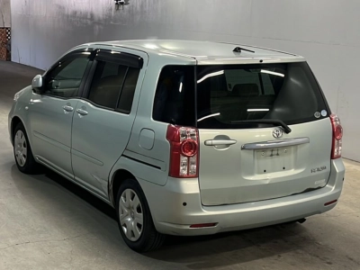 TOYOTA RAUM