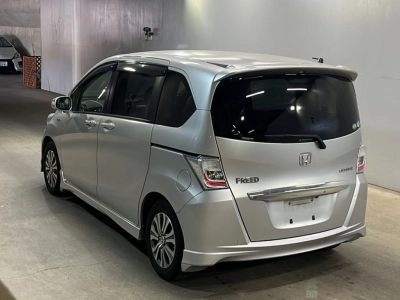 HONDA FREED HYBRID