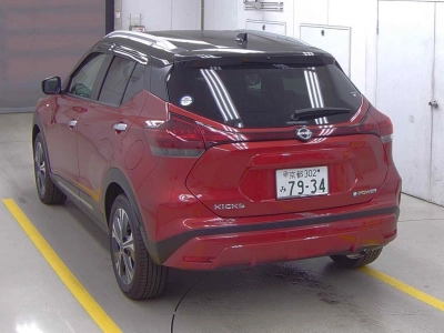 NISSAN KICKS