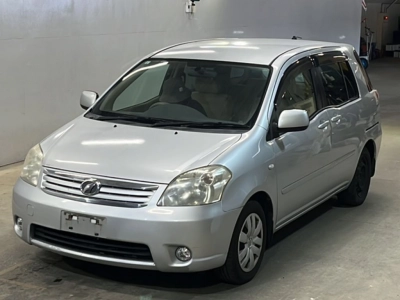TOYOTA RAUM