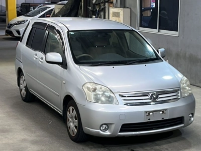 TOYOTA RAUM