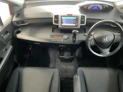 HONDA FREED SPIKE