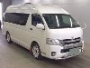 TOYOTA HIACE COMMUTER