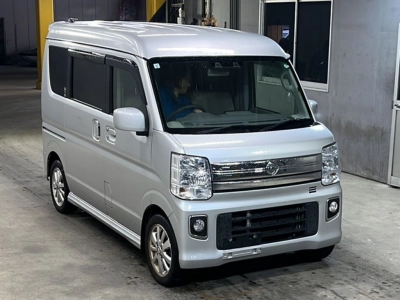 NISSAN NV100 CLIPPER RIO