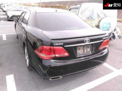 TOYOTA CROWN ATHLETE