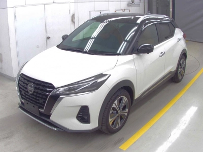 NISSAN KICKS
