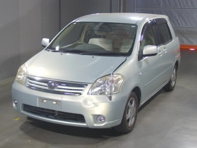 TOYOTA RAUM