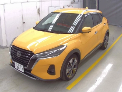 NISSAN KICKS