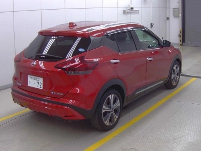 NISSAN KICKS