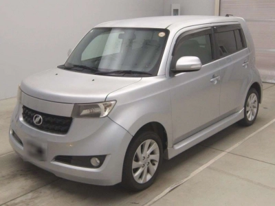 TOYOTA BB