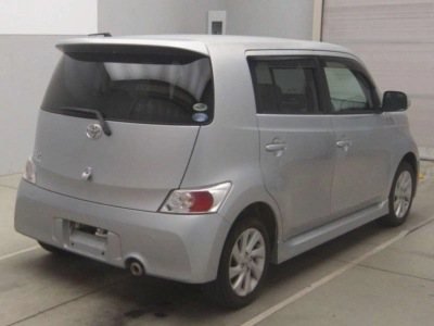 TOYOTA BB