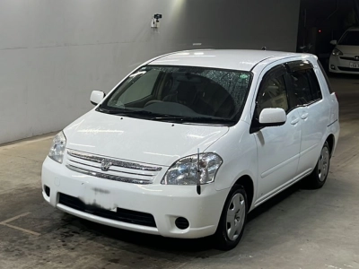 TOYOTA RAUM