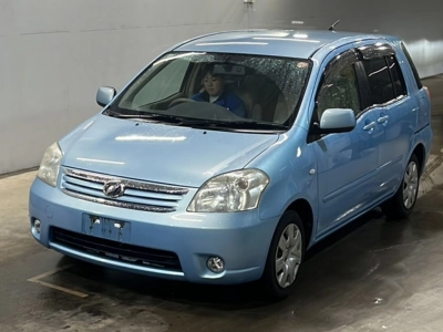 TOYOTA RAUM