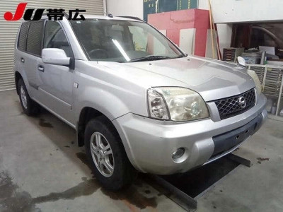 NISSAN X-TRAIL