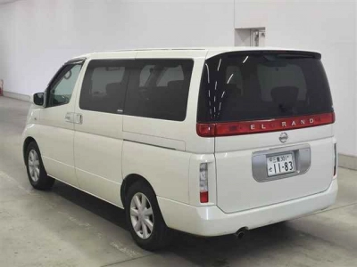 NISSAN ELGRAND