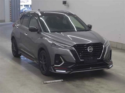 NISSAN KICKS