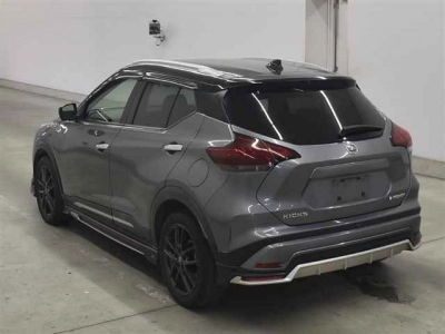 NISSAN KICKS