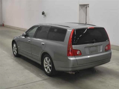 NISSAN STAGEA