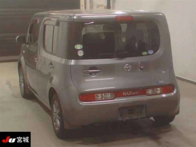 NISSAN CUBE