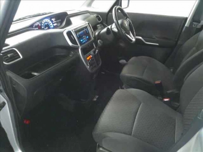 MITSUBISHI DELICA D:2