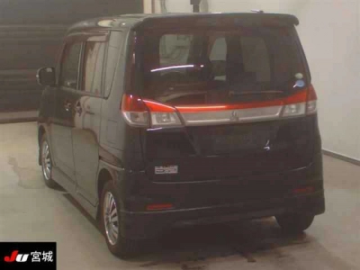 MITSUBISHI DELICA D:2