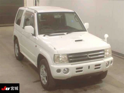 MITSUBISHI PAJERO MINI