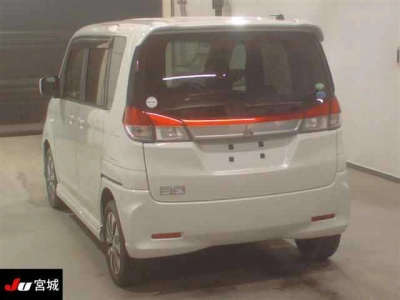 MITSUBISHI DELICA D:2