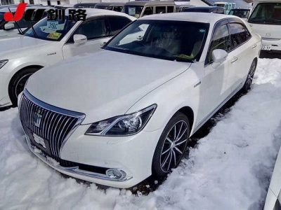 TOYOTA CROWN MAJESTA