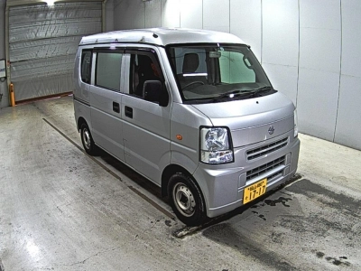 NISSAN NV100 CLIPPER